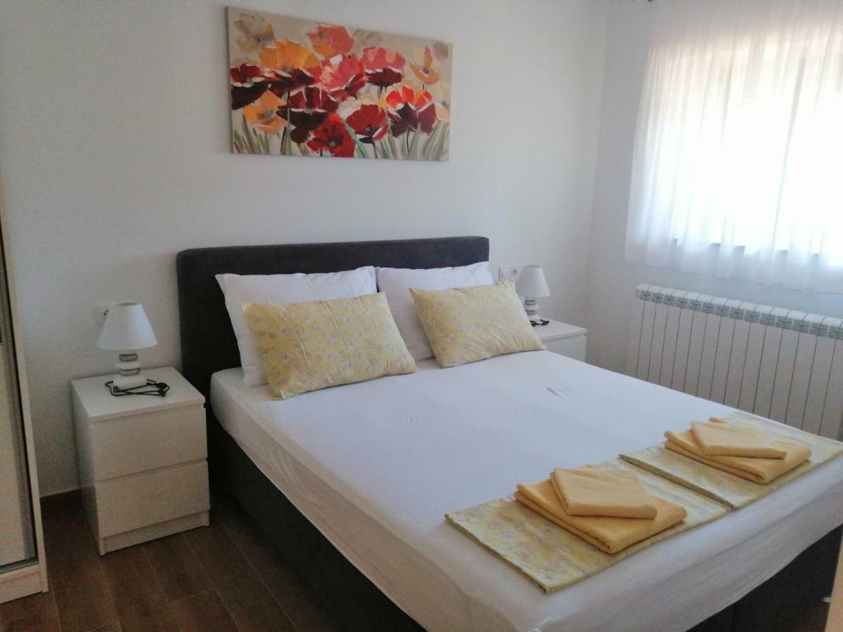 Apartments M&B Sveti Juraj Luaran gambar